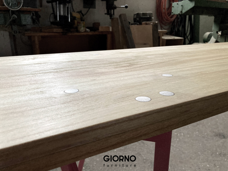 reduced-neo-postmodern-Antique-pink-table-legs-metal-Sandiwichi-Series-GIORNO-furniture