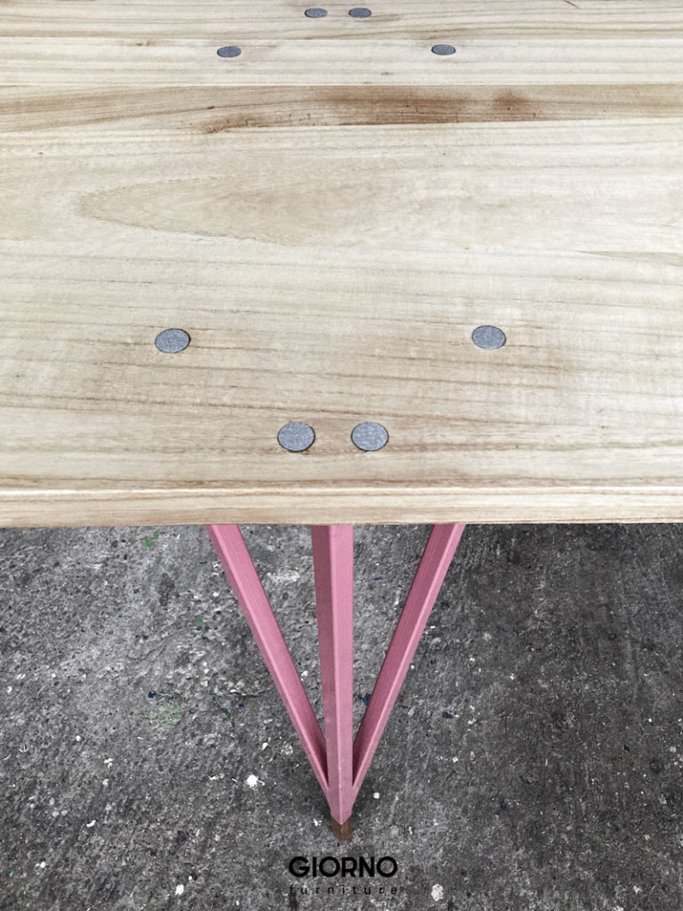 reduced-neo-postmodern-thin-metal-antique-pink-table-legs-Sandiwichi-Series-GIORNO-furniture